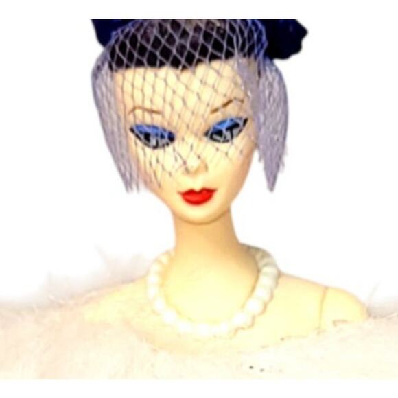 Vintage 1999 Lovesome "1959 Gay Parisienne Barbie" Ornament - Picture 4 of 8